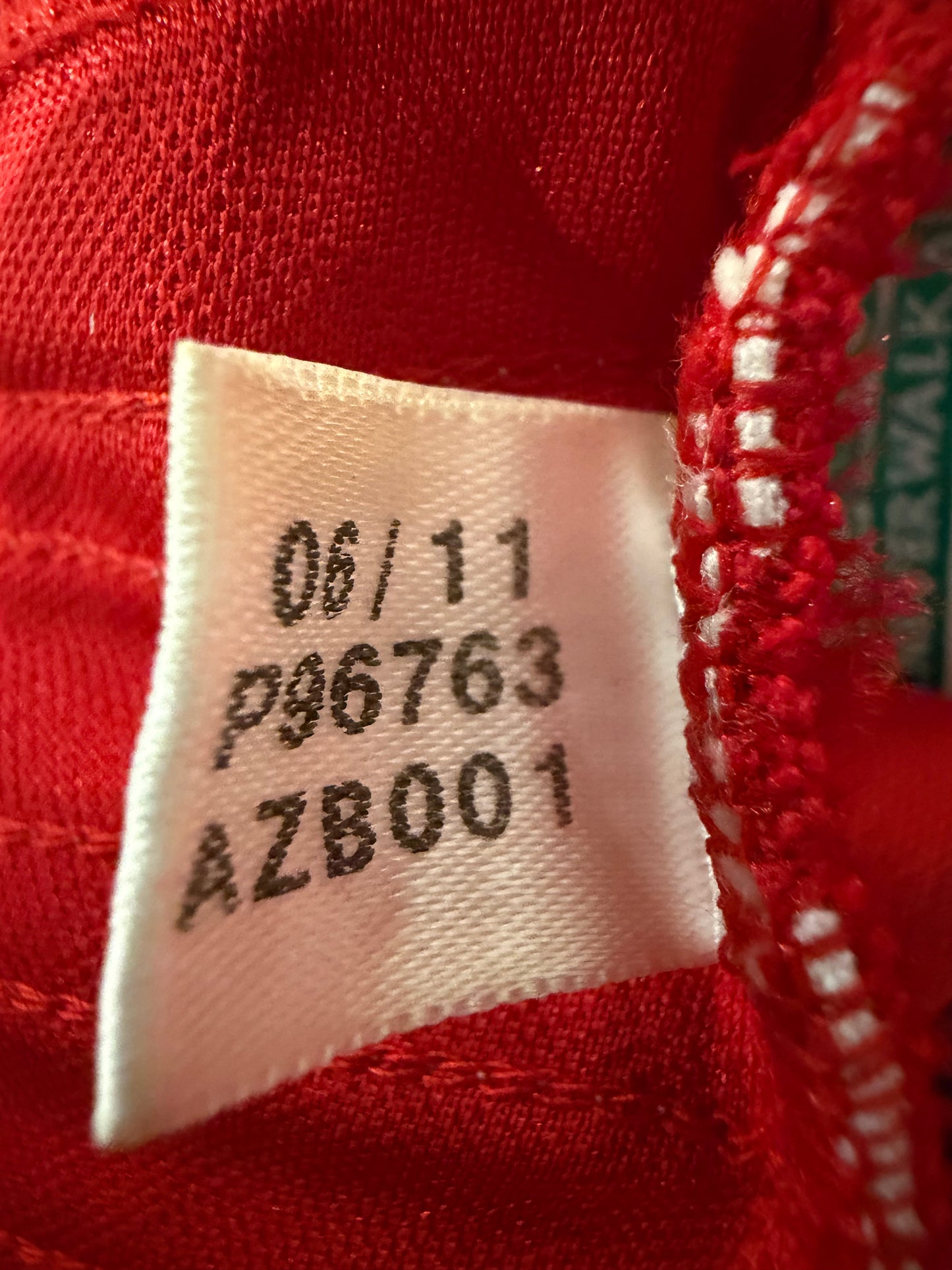 “Suarez 7” Liverpool 2010-12 home Jersey Size M. 7/10