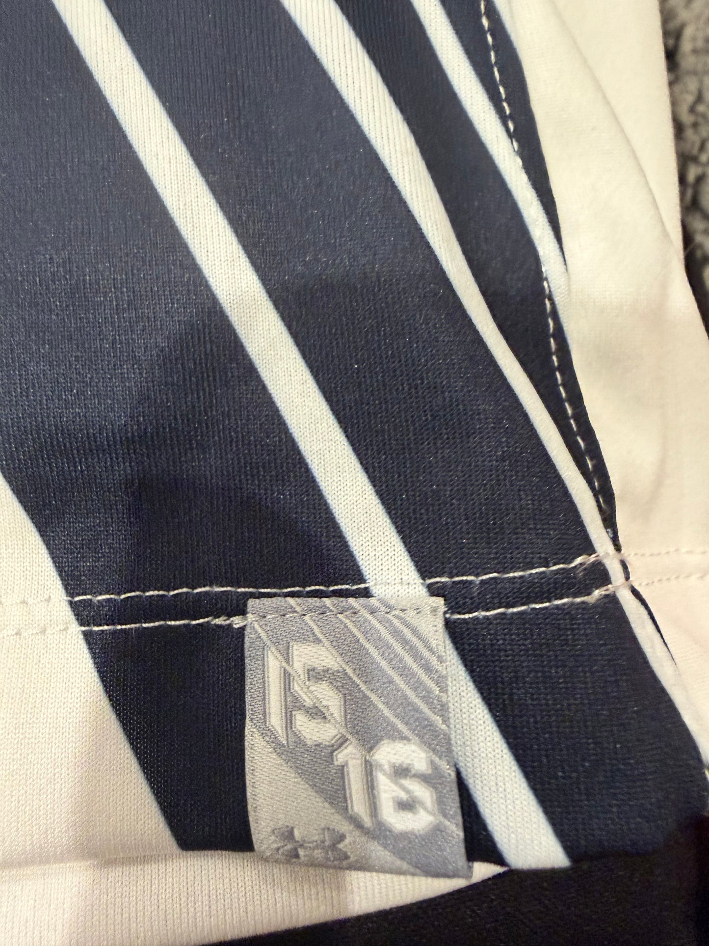 2015/2016 Tottenham home jersey size Small men’s
